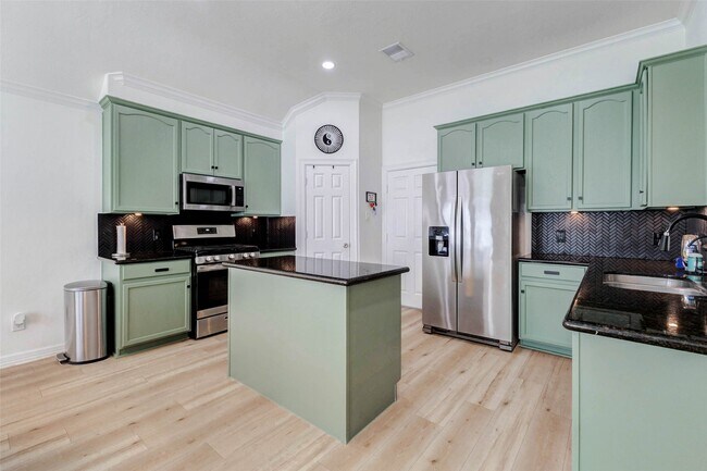 Building Photo - 2706 Ridgeglen Ln