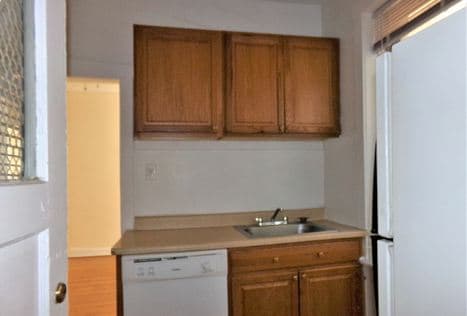 Primary Photo - 1031 W North Shore Ave
