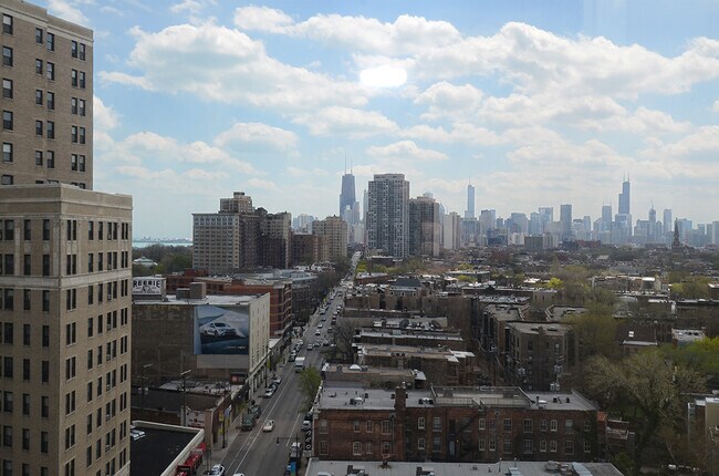 Downtown Views - 444 W Fullerton Pky