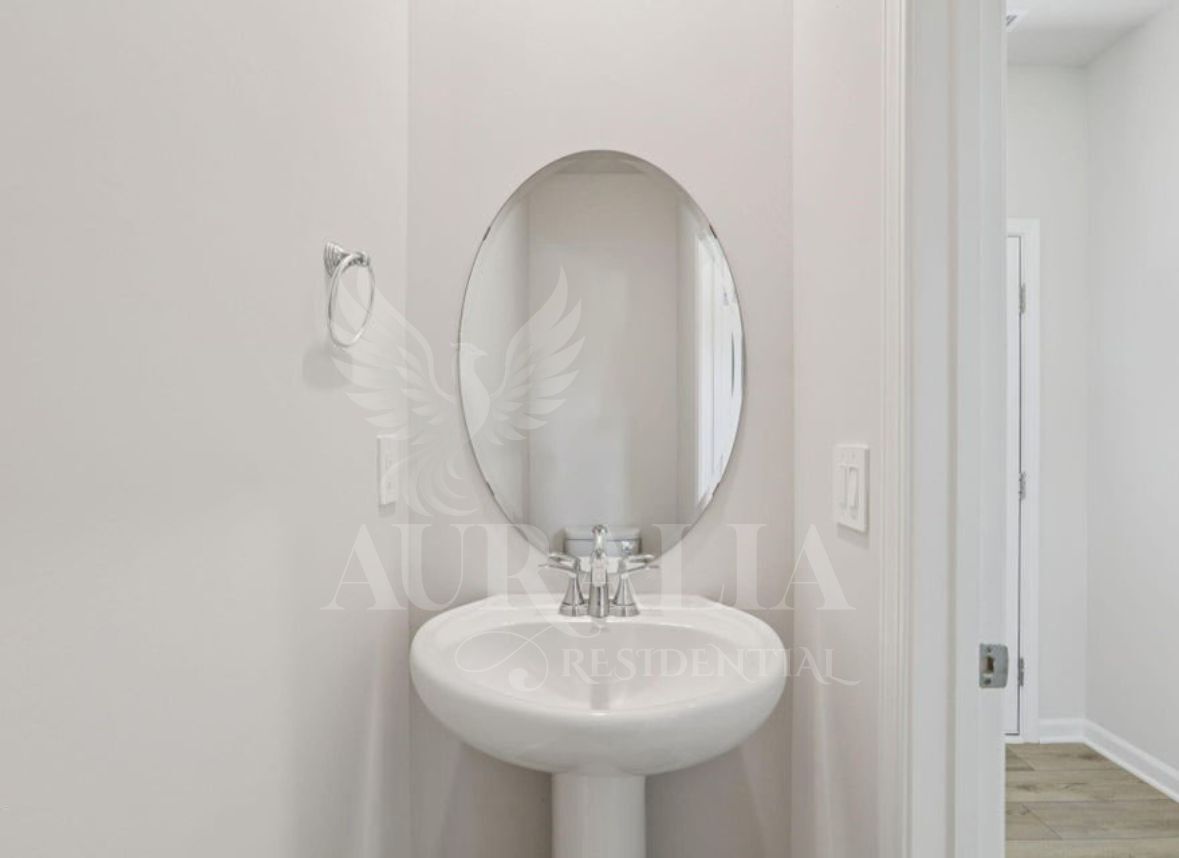 Building Photo - 805 Ottawa Dr