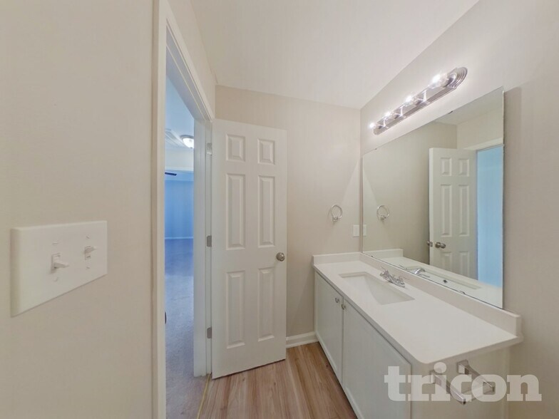 Building Photo - 6503 Sunman Rd