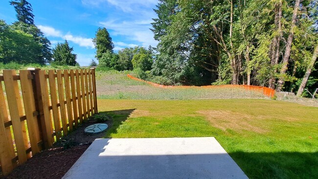Building Photo - 3113 E Camellia Way
