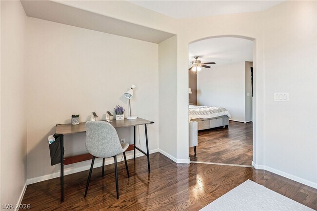 Building Photo - 9065 Hanging Tapestry Ct