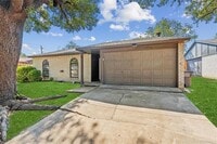 Building Photo - 556 Hawthorne Dr