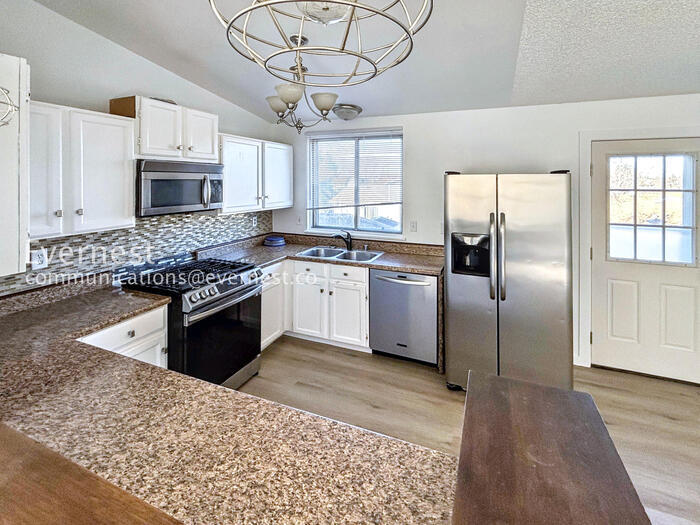 Building Photo - 19517 E Purdue Pl