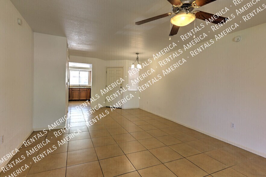 Building Photo - 7255 E Snyder Rd