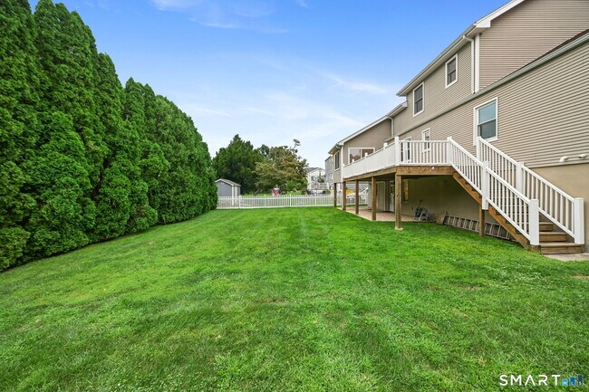 Building Photo - 18 Windy Knolls