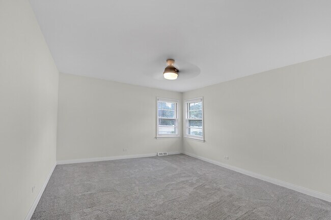 Building Photo - 5018 Dobson St