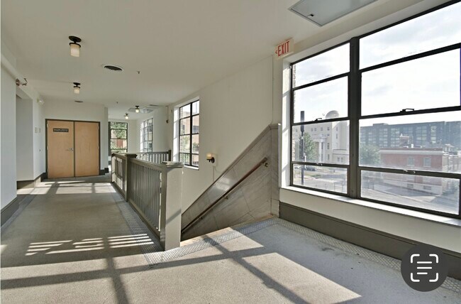Building Photo - 505 Union Ave