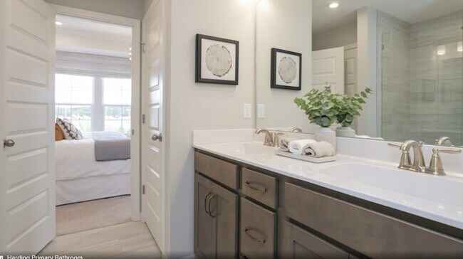 Master Bath - 6775 Hickory Ridge Rd