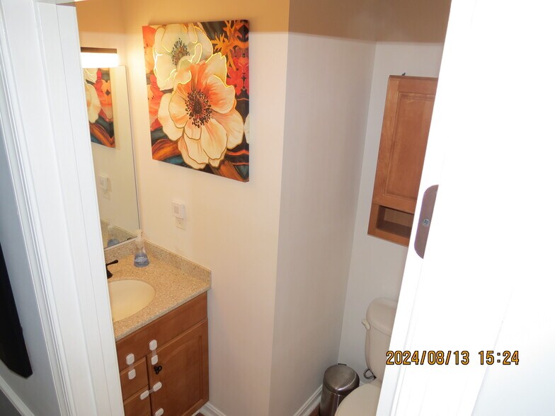 Building Photo - 5011 Jurel Ct