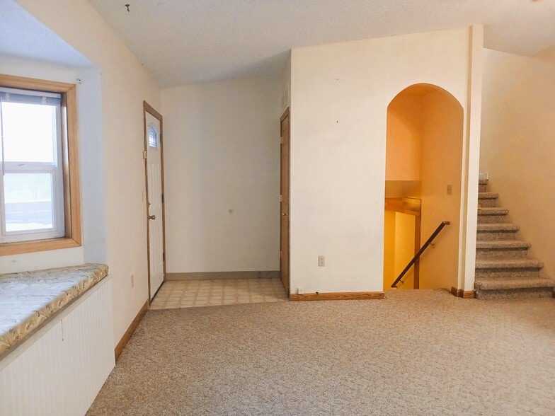 living to deck - 15160 E Robin Ln