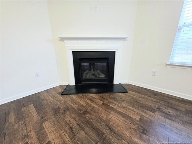 Building Photo - 331 Botanical Ct