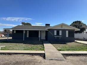Building Photo - 2883 Bigler Ave