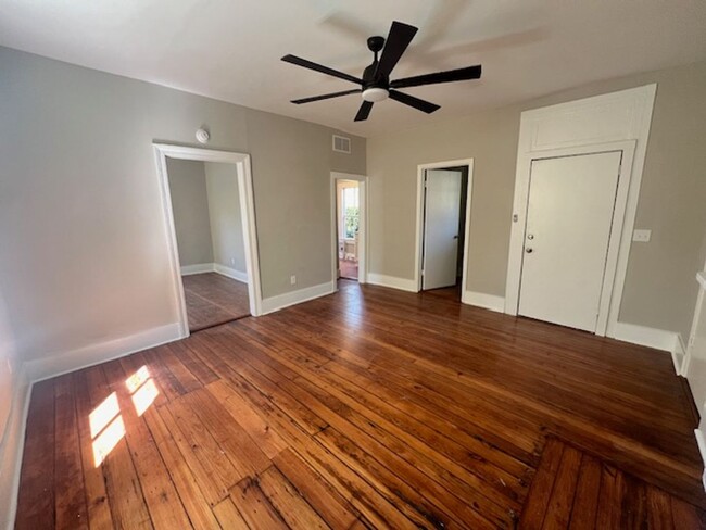 Building Photo - 1 Bedroom 1 Bath Apartment in Wraggsboro -...