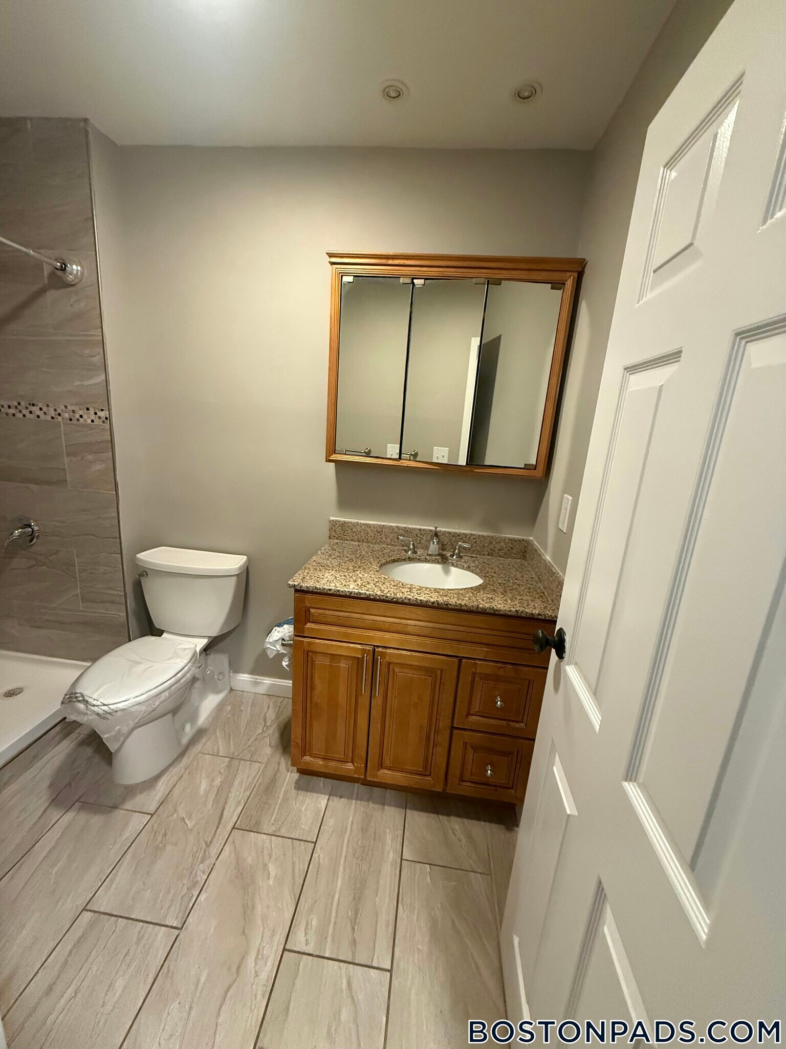 Building Photo - 757 Highland Ave