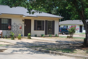 Building Photo - Woodbend Apartments