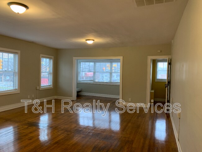 Building Photo - 4842 N College Ave