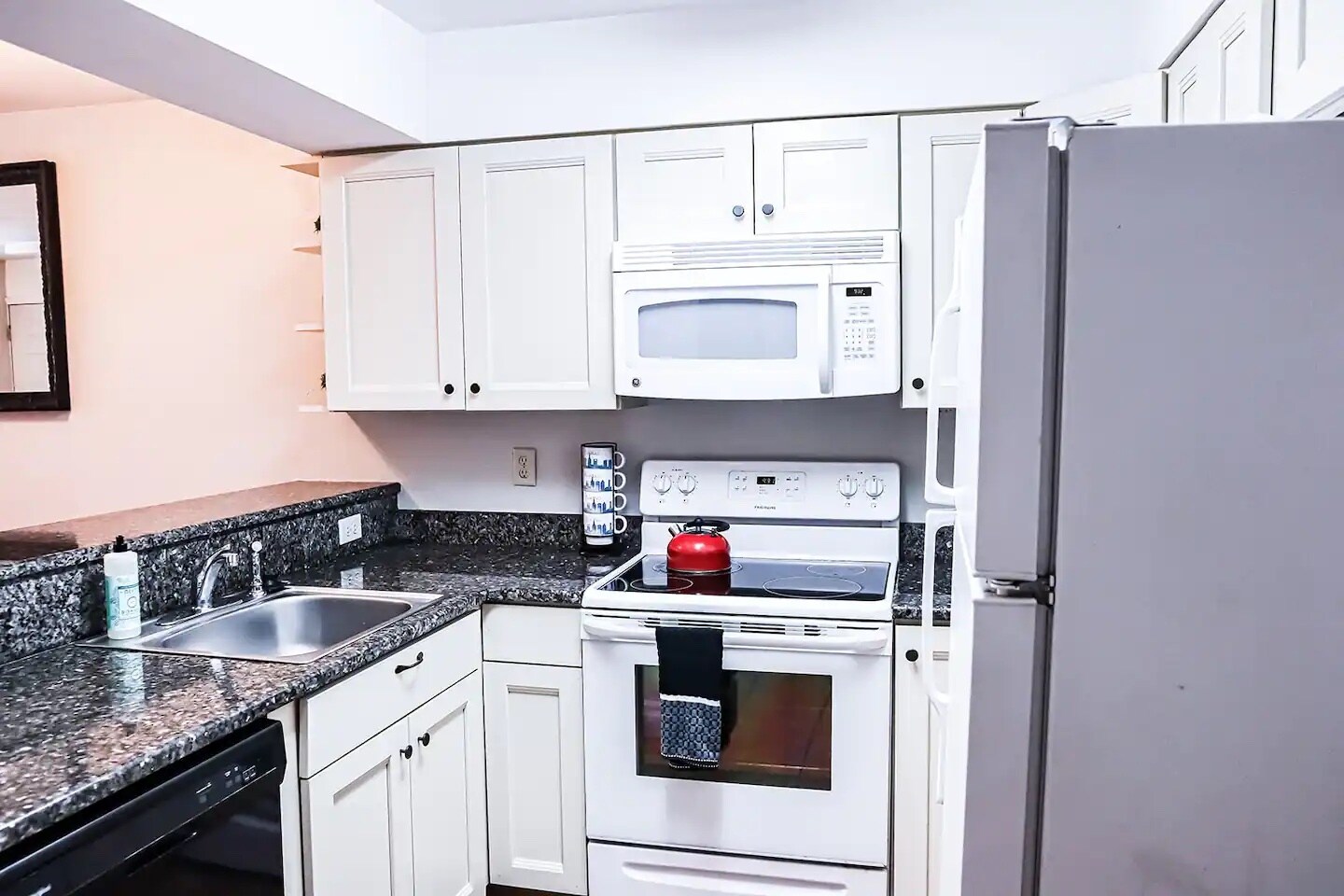 Building Photo - 2228 SW 39th Dr