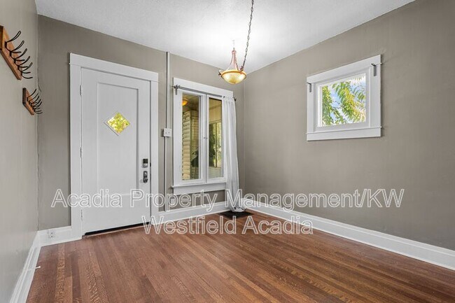 Building Photo - 620 S 900 E