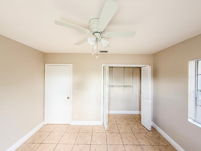 Building Photo - 1515 N Federal Hwy