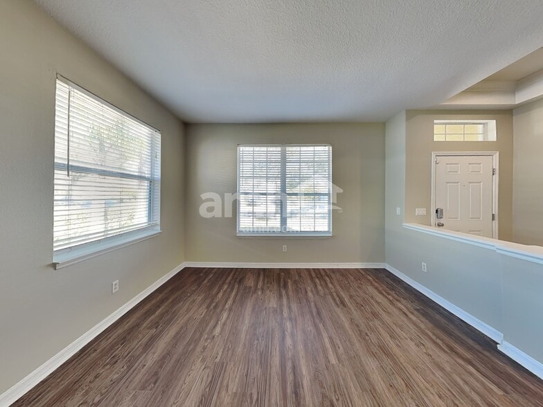 Building Photo - 2311 124th Dr E