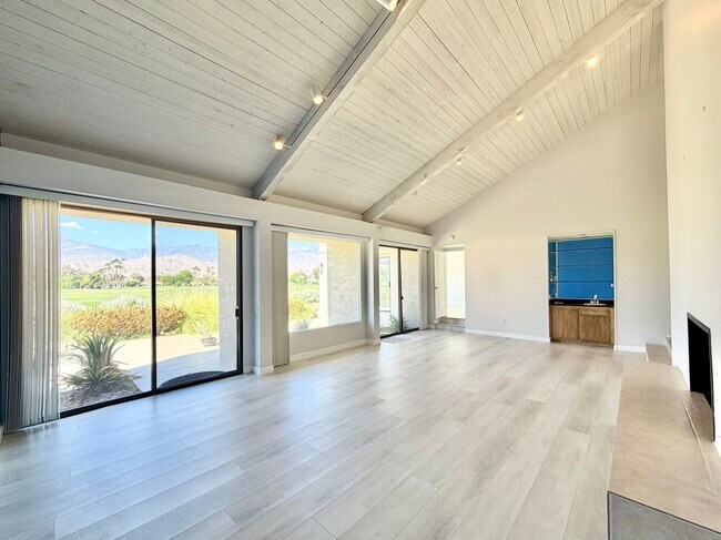 Building Photo - 34983 Mission Hills Dr