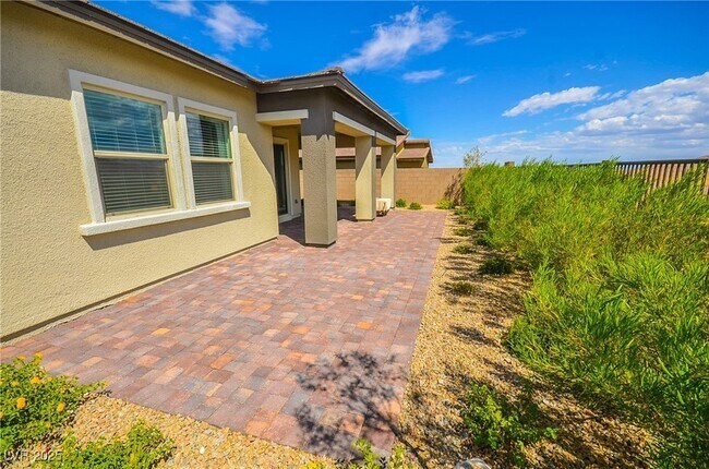 Building Photo - 12457 Heritage Bend Dr