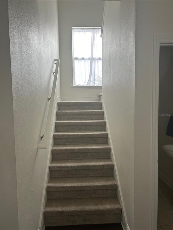 Building Photo - 2128 W Walnut St