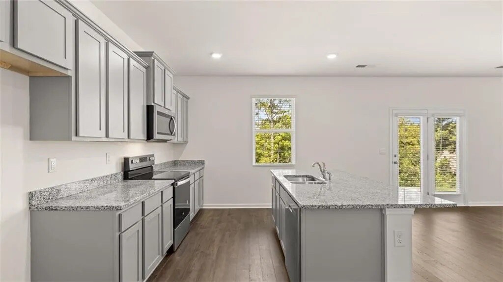 Building Photo - Room in Single Family Home on Aster Ave