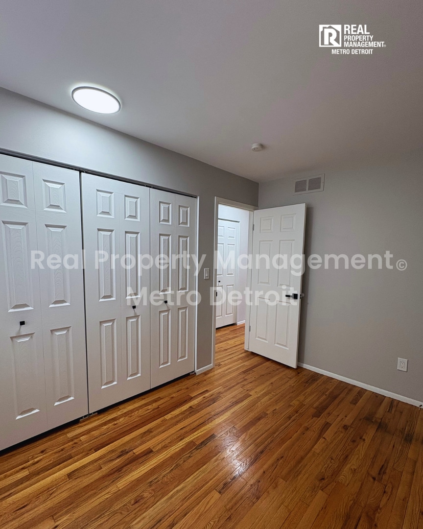 Building Photo - 22108 Dante St