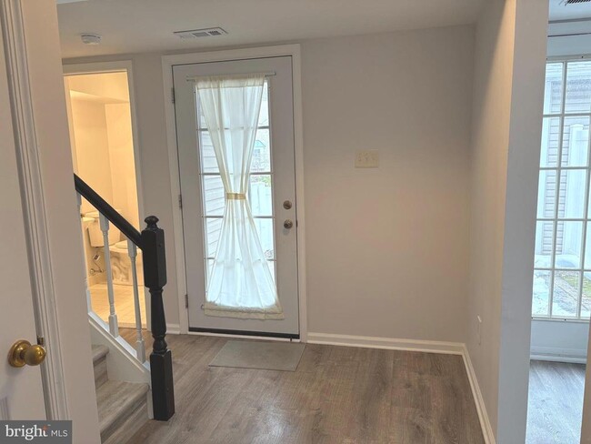 Building Photo - 1505 Potters Pl