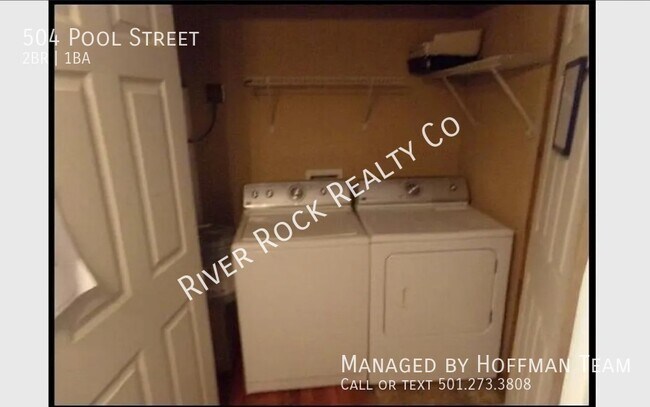 Building Photo - 504 S Pool St