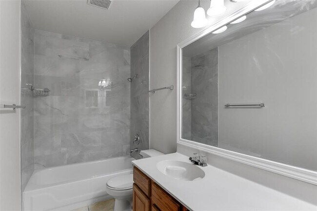 Building Photo - 1204 Stepp Bend