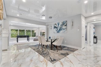 Building Photo - 4440 NE 17th Ave