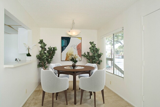 Building Photo - Pinehurst