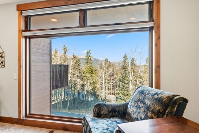 Building Photo - Breck 3-bedroom home with views! 12 month lease!