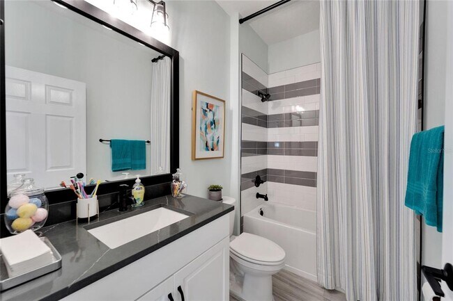 Building Photo - 5414 Silver Sun Dr