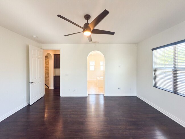 Building Photo - ~Temecula's Wolf Creek Community~ Beautifu...
