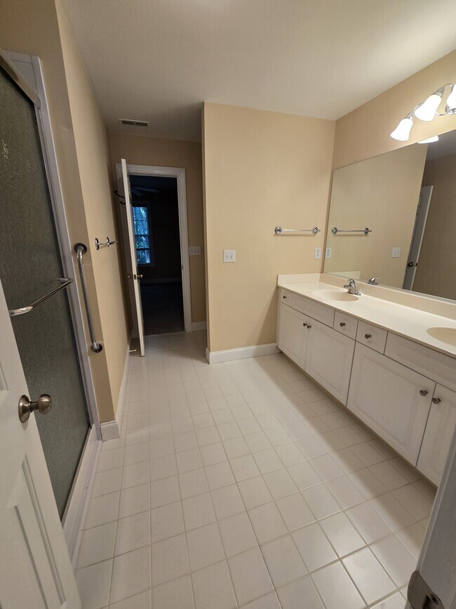 Building Photo - 5003 Double Fox Rd