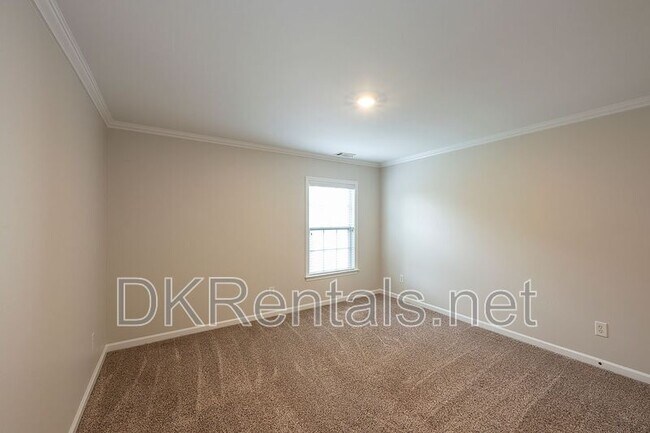 Building Photo - 804 Araya Ct