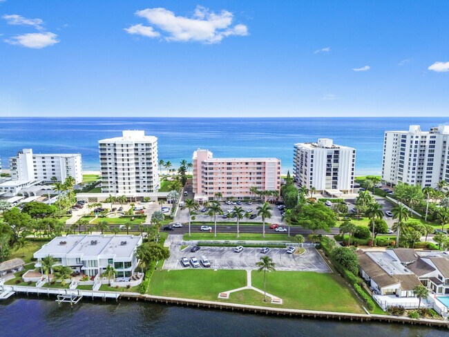 Building Photo - 2921 S Ocean Blvd