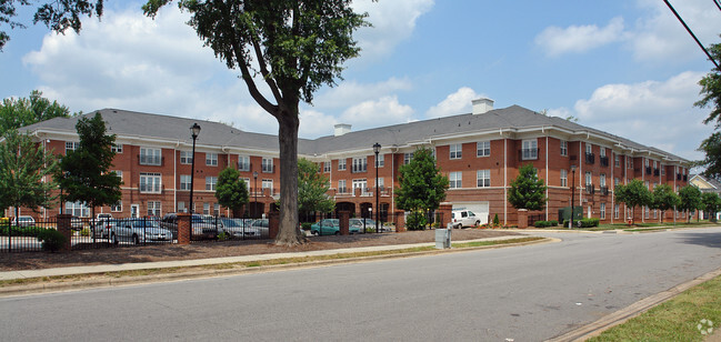 Building Photo - Parkview Manor