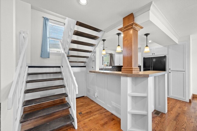 Building Photo - 5401 N Wagonwheel Trail