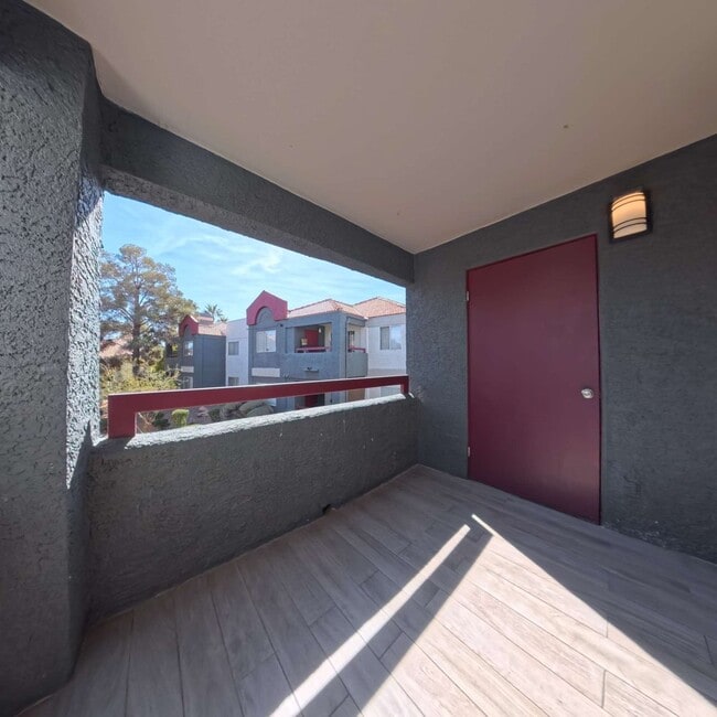 Building Photo - Highly Remodeled | Customer Closets | Gated Community