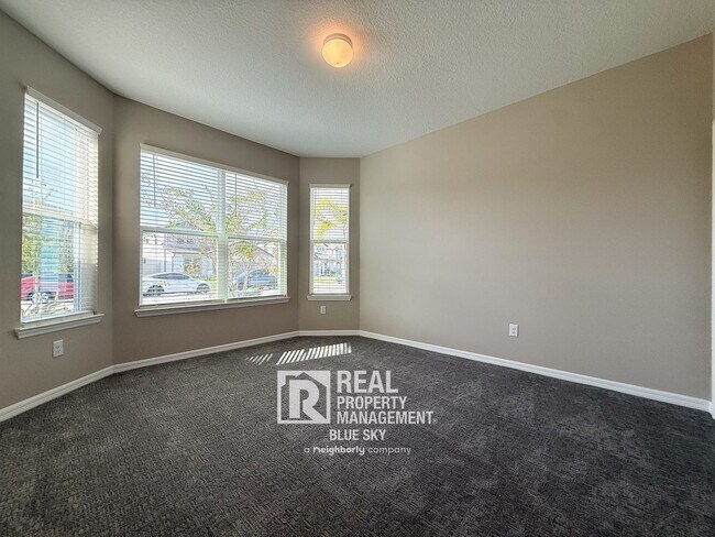 Building Photo - 20949 Cherry River Rd