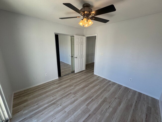 Building Photo - Charming 3 Bedroom, 3 Bathroom, 2-Story Ho...