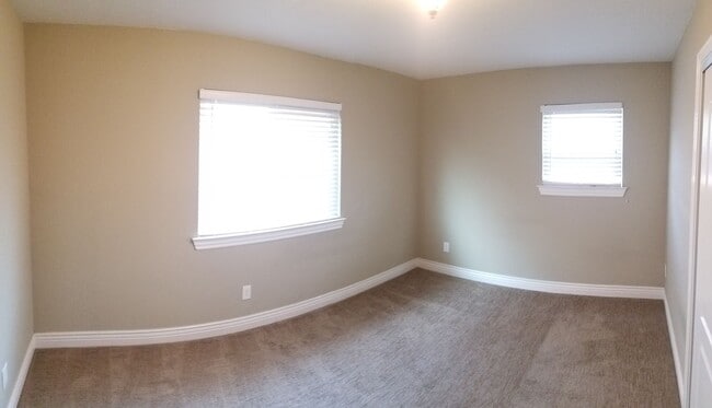 Building Photo - Modern 3-Bedroom Home Near San Leandro Sch...