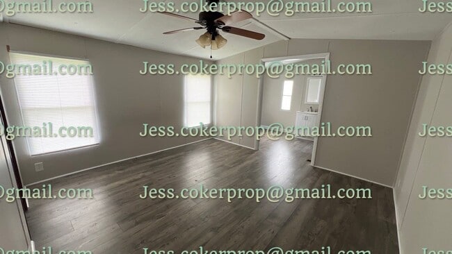 Building Photo - 106 Mill Creek Ct
