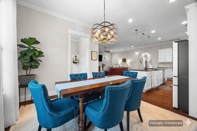 Building Photo - Fully Furnished 3BR Retreat in Riverwalk | Office + Screened Patio